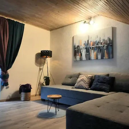 Katarina アパート *